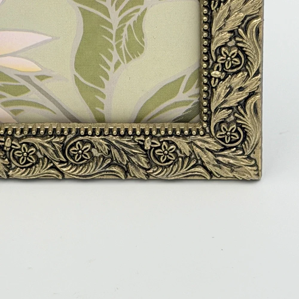 VTG Gold Tone Ornate Double‎ Picture Frame Floral Baroque Hollywood Regency